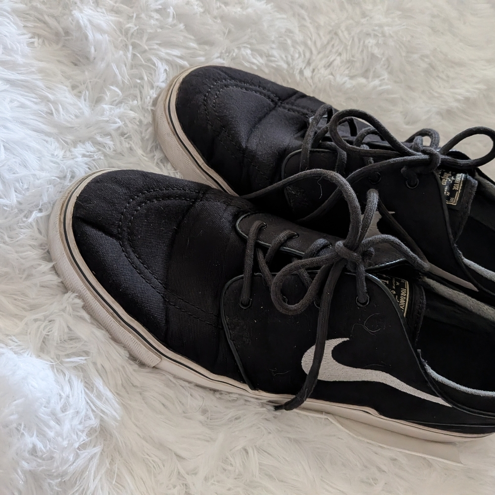 Nike Stefan Janoski Skateboarding & Co. Skateboard Shoes View 5